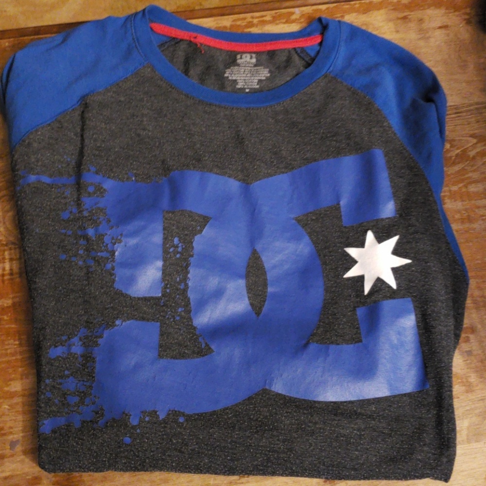 Long sleeve tee